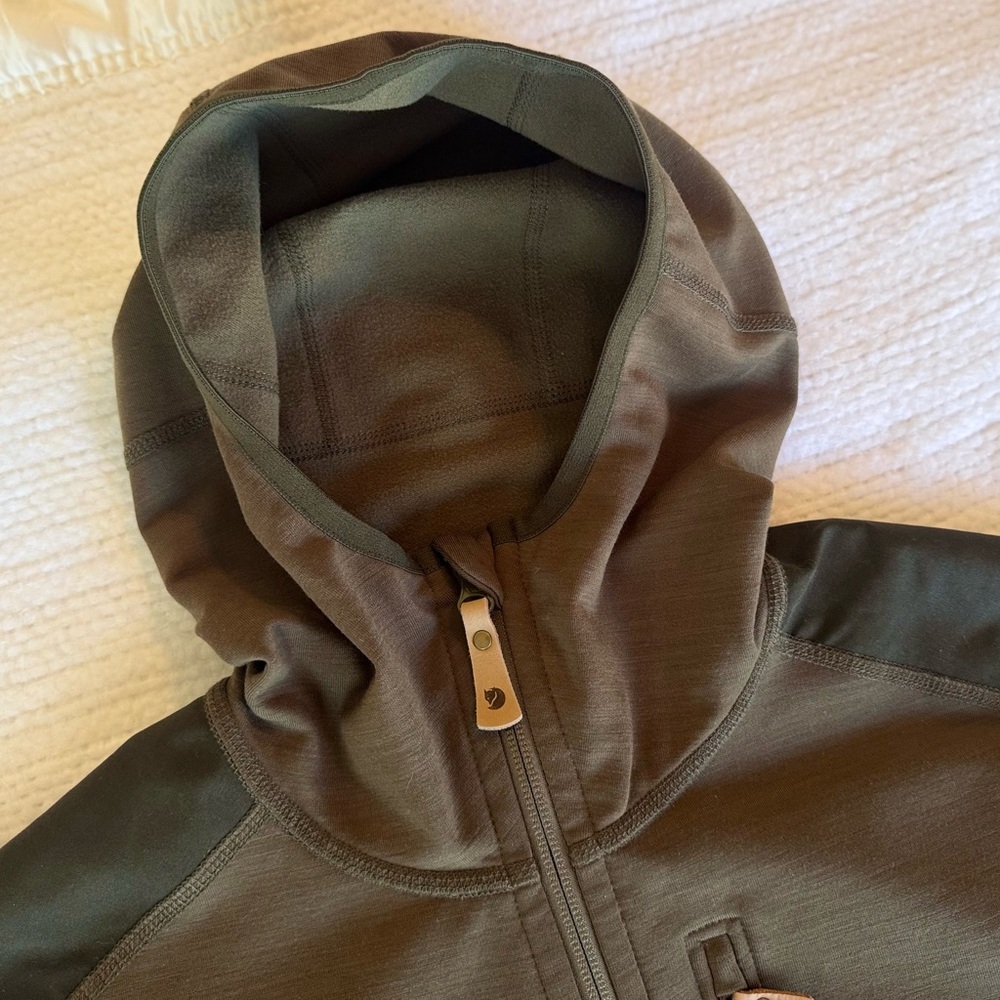 FJALLRAVEN Women's Keb Fleece Hoodie Lightweight Jacket Front Zip Olive Green - Picture 13 of 16